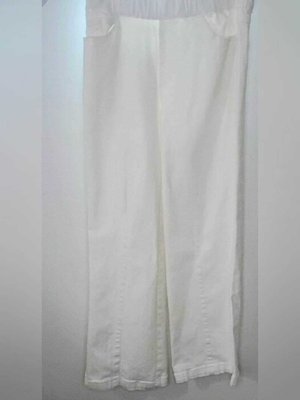 Women’s White Pull-On Wide Leg Jeans